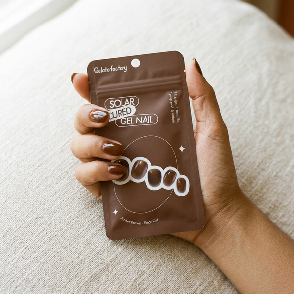 Amber Brown Solar Gel - sachet dans la paume